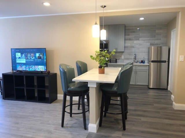 Holiday home Downtown Atlanta! Onsite Parking! 24 Concierge Lm908