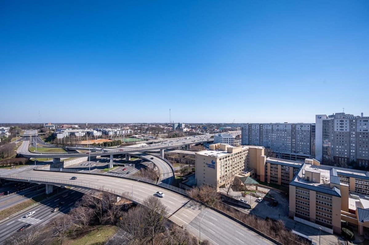 Holiday home Downtown Atlanta! Onsite Parking! 24 Concierge Lm908