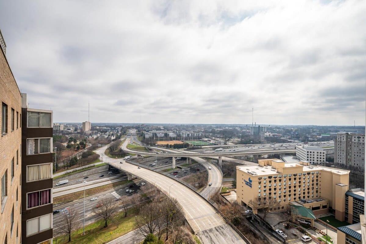 Holiday home Downtown Atlanta! Onsite Parking! 24 Concierge Lm908 *